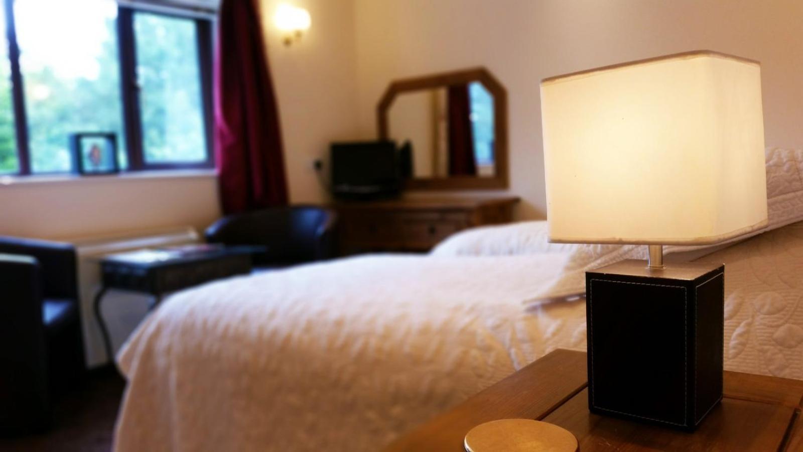Miltons Country Lodge Lower Langford Eksteriør billede
